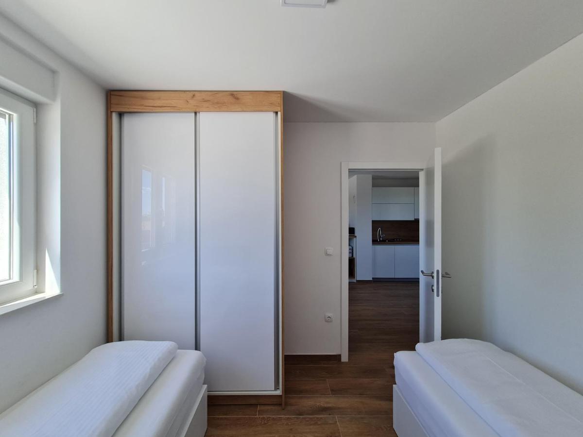 Apartmani Adria Nin Eksteriør billede